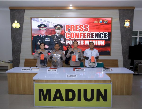 Polres Madiun Amankan Dua Tersangka Curanmor Modus Incar Motor di Persawahan dan Teras Rumah